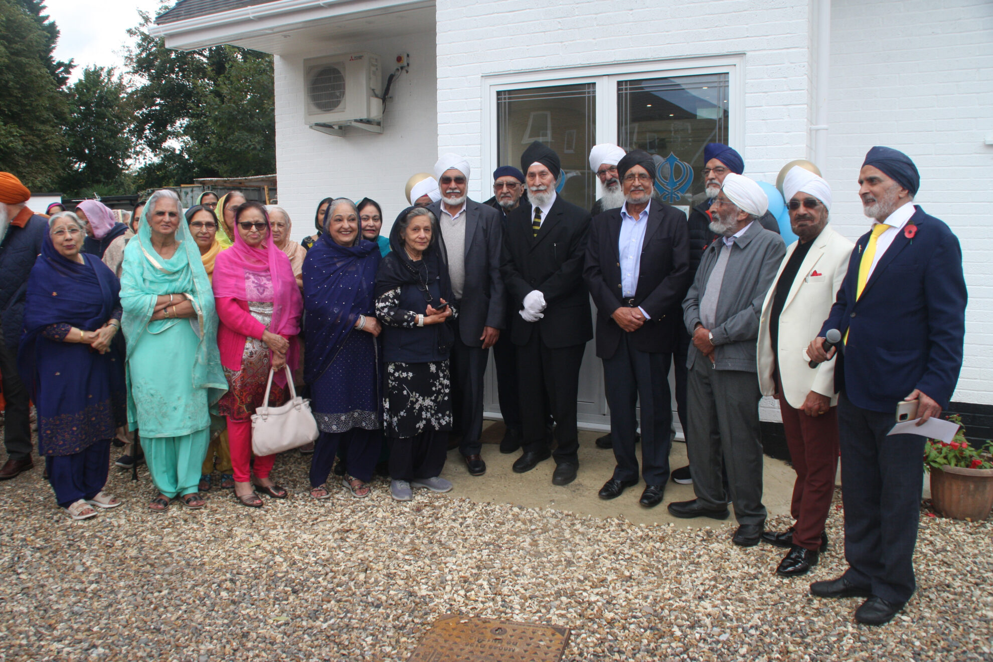 Senior Sangat with Sd Mohanjit Singh Dogra (core founder)